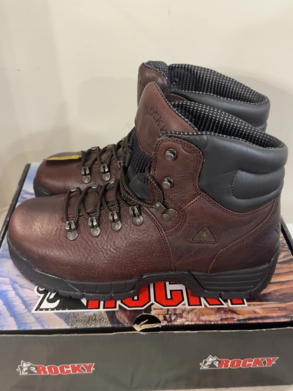 Rocky full grain